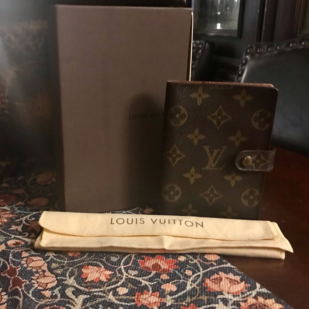 ☺️ SOLD 👏🏻👏🏻👏🏻 Louis Vuitton Agenda
